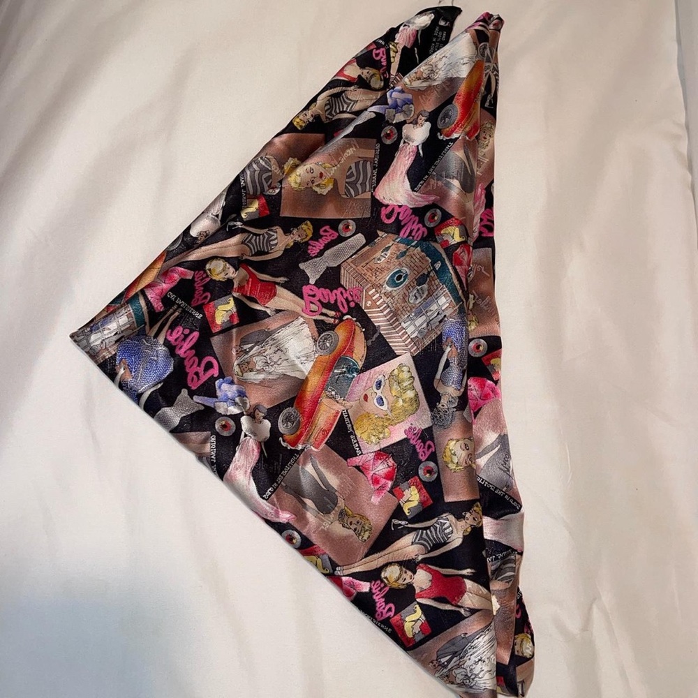 Vintage Nicole Miller 1990’s Barbie Scarf